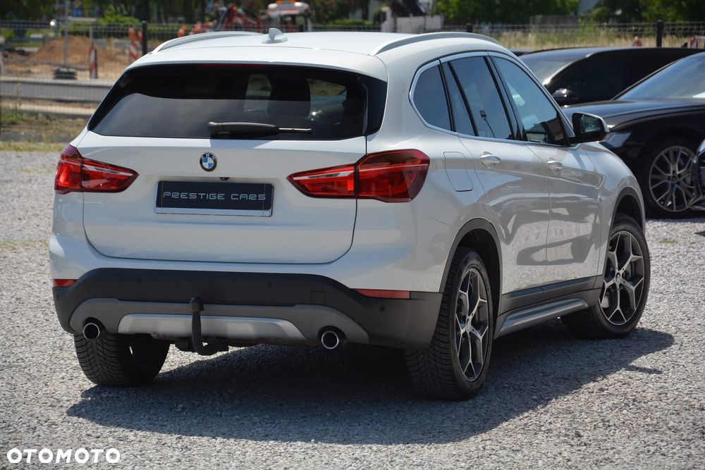 BMW X1 xDrive25i xLine - 10