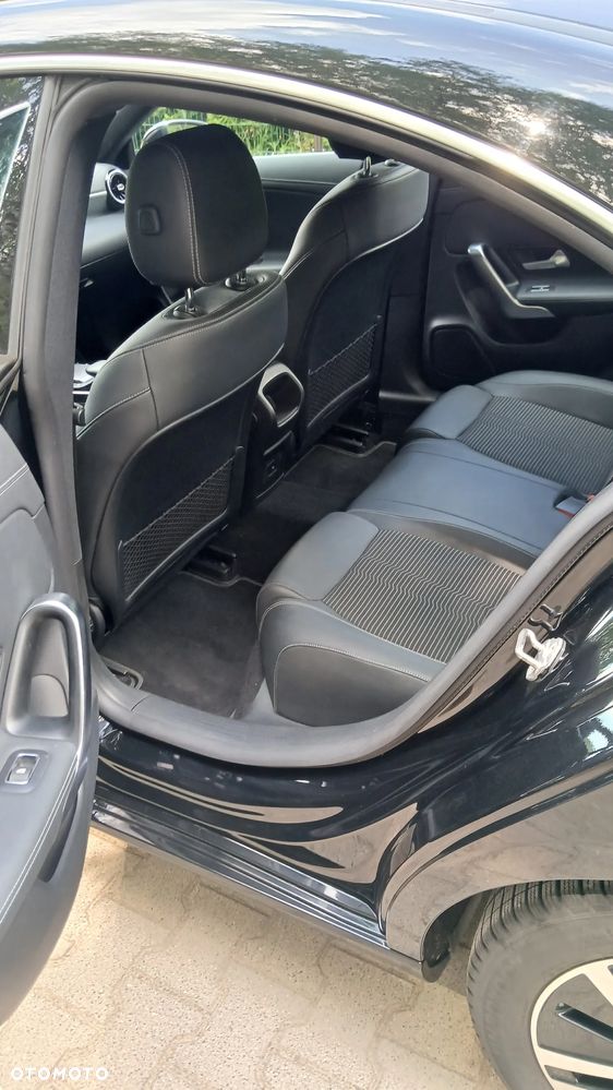 Mercedes-Benz CLA 200 Progressive 7G-DCT - 19