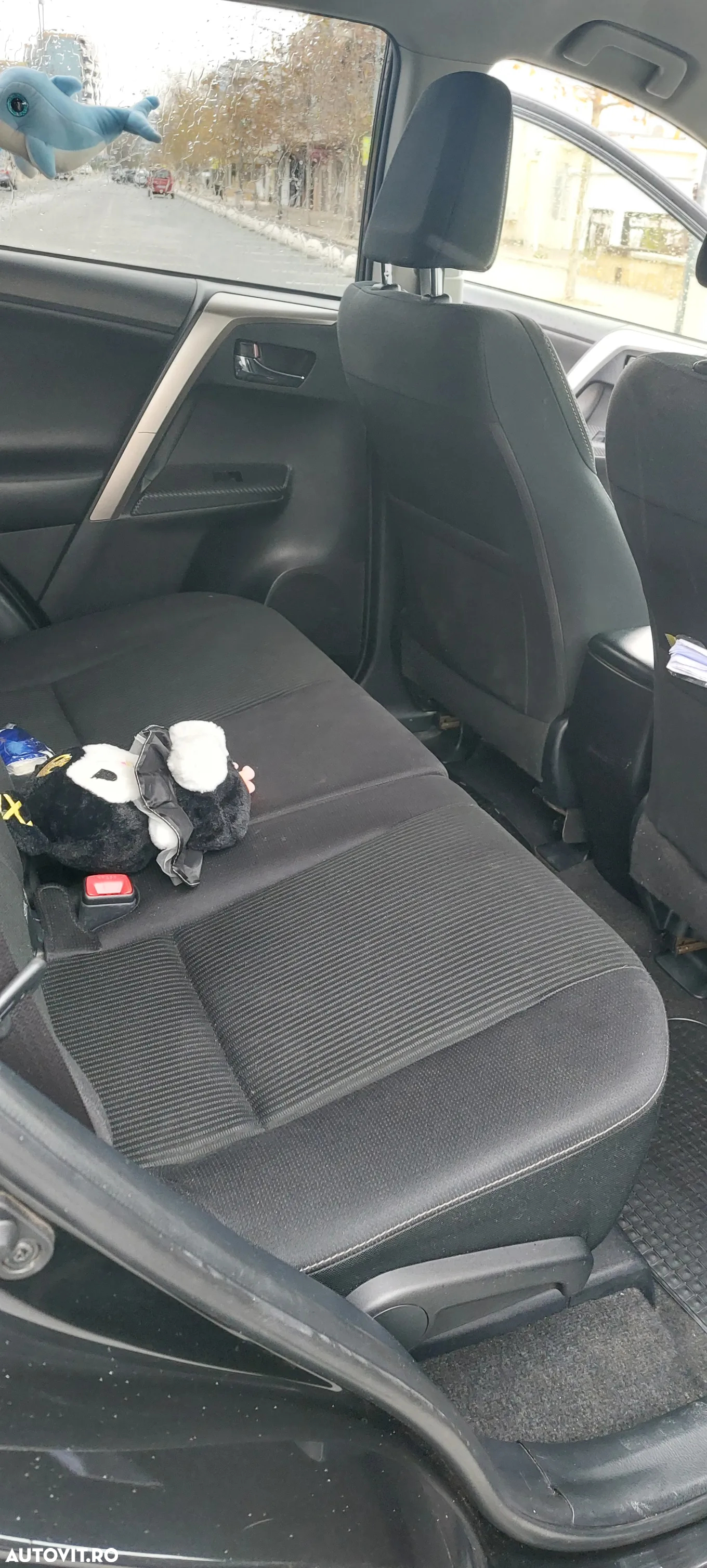 Toyota RAV4 - 10