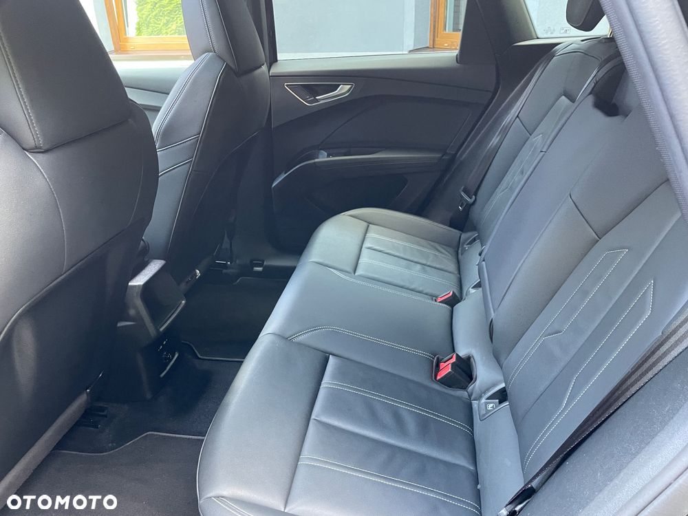 Audi Q4 e-tron 35 52kWh S Line - 23