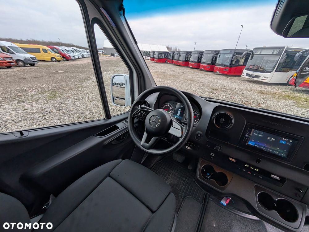Mercedes-Benz Sprinter 519 - 15