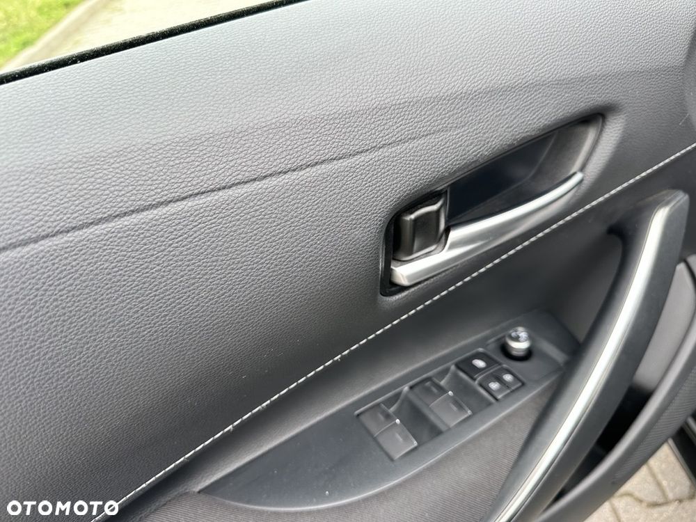Toyota Corolla 1.8 Hybrid Comfort - 11
