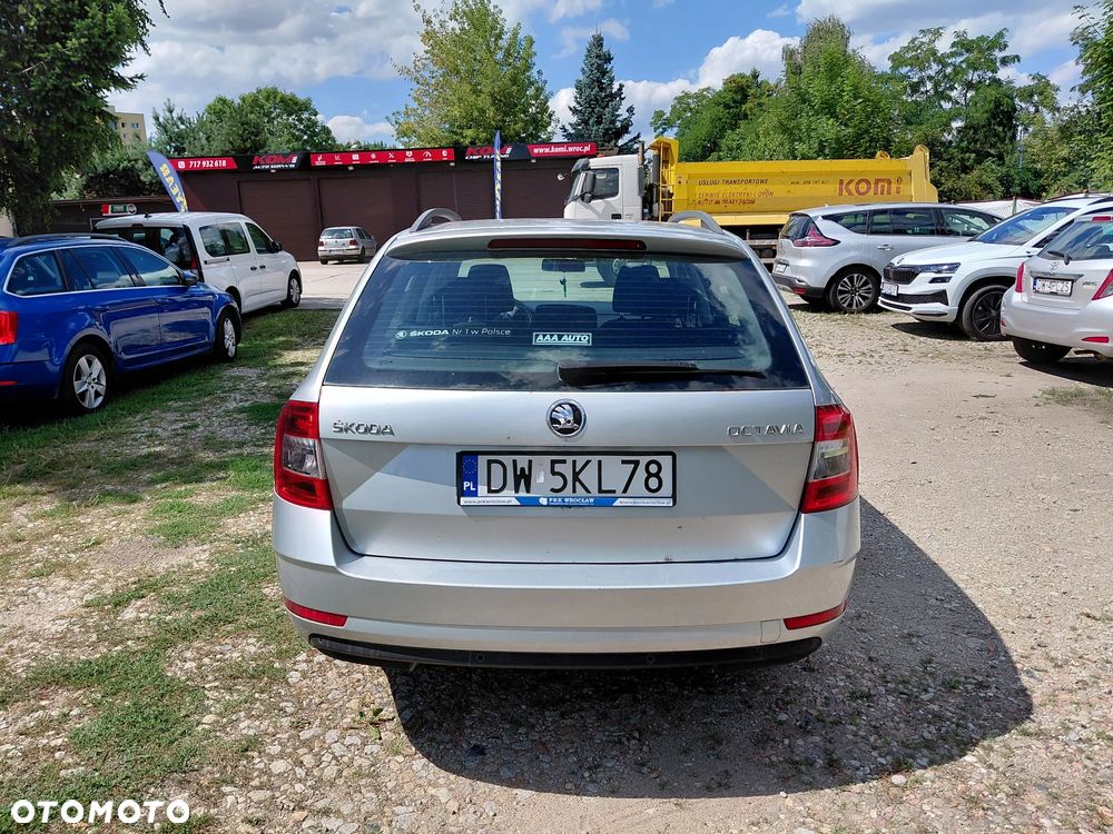 Skoda Octavia 1.6 TDI Ambition - 16