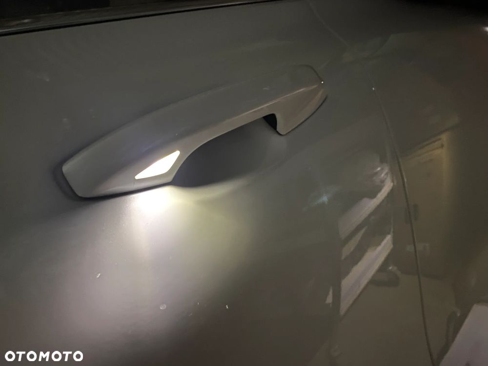 Volvo V60 B4 D Momentum Core - 18