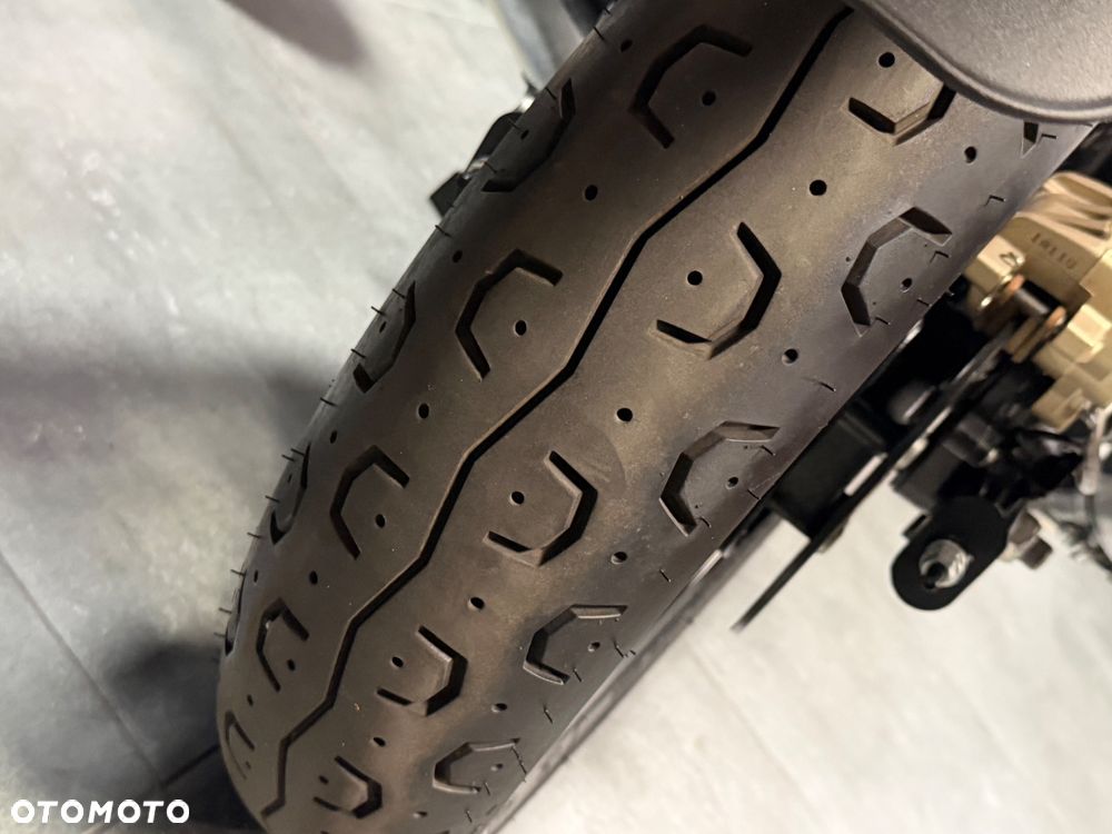 Royal Enfield Continental - 11