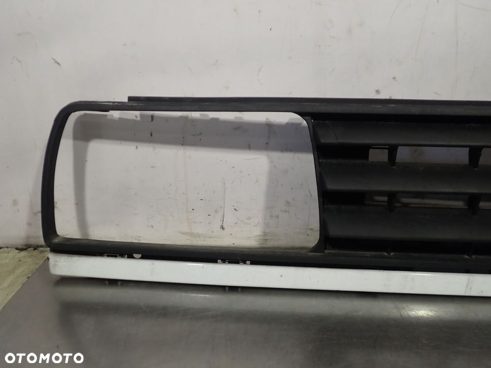 GRILL ATRAPA VOLKSWAGEN JETTA II LIFT  165853653E - 2