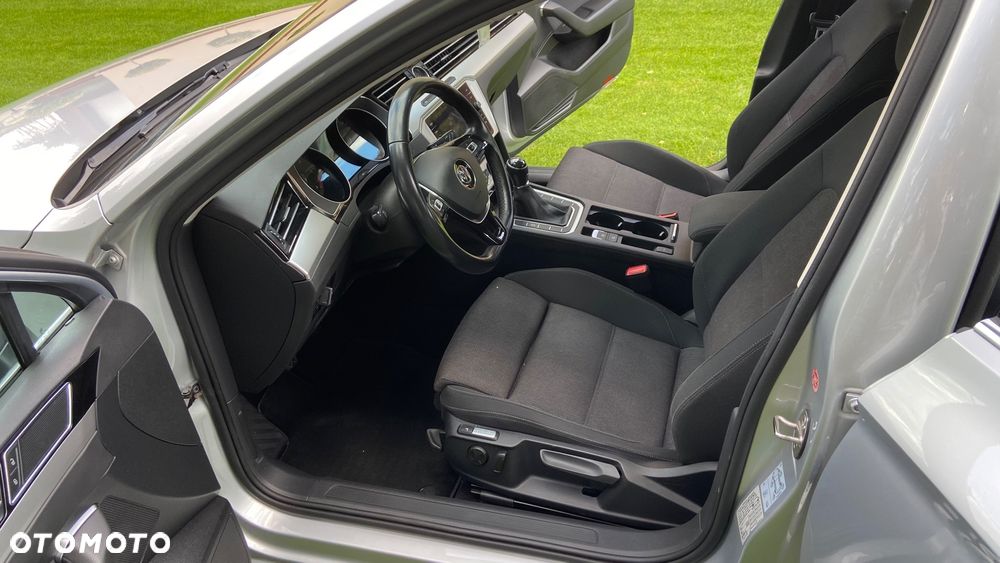 Volkswagen Passat Variant ver-variant-2-0-tdi-scr-business - 19