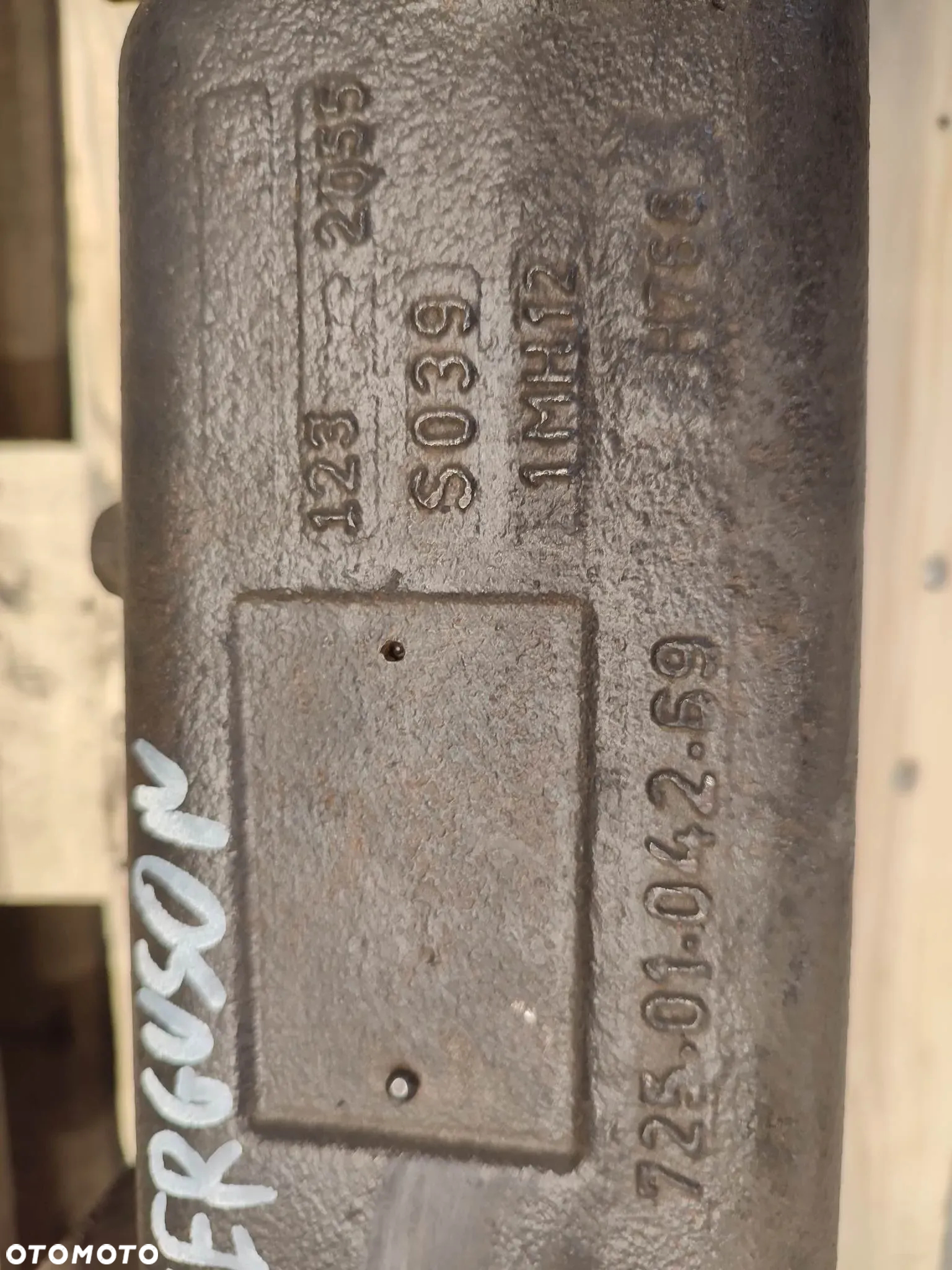 Obudowa mostu Massey Ferguson 5440 (725010436) - 12