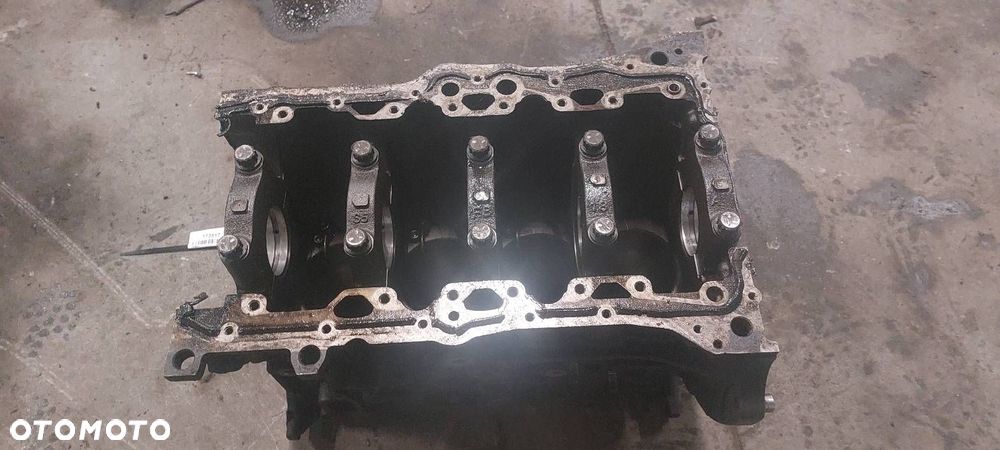 BLOK SILNIKA + TŁOKI D4HA HYUNDAI 2.0 CRDI KIA NOMINAŁ - 2