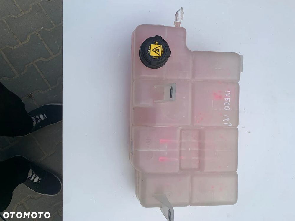 Iveco Daily 2014- zbiorniczek wyrównawczy - 1