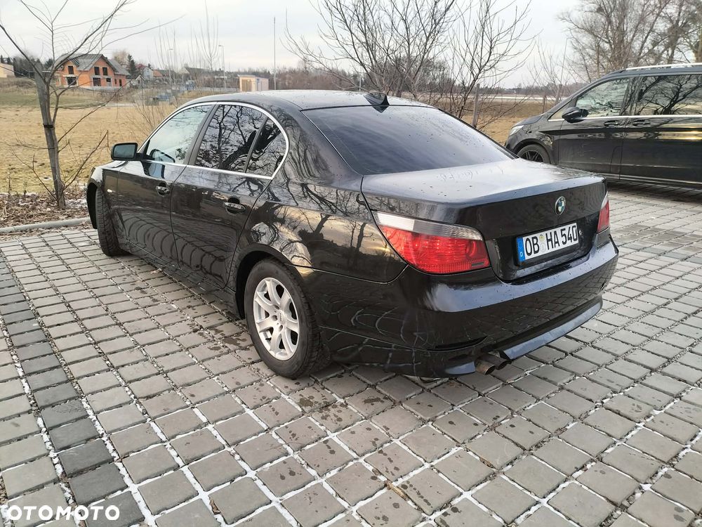 BMW Seria 5 525d - 6