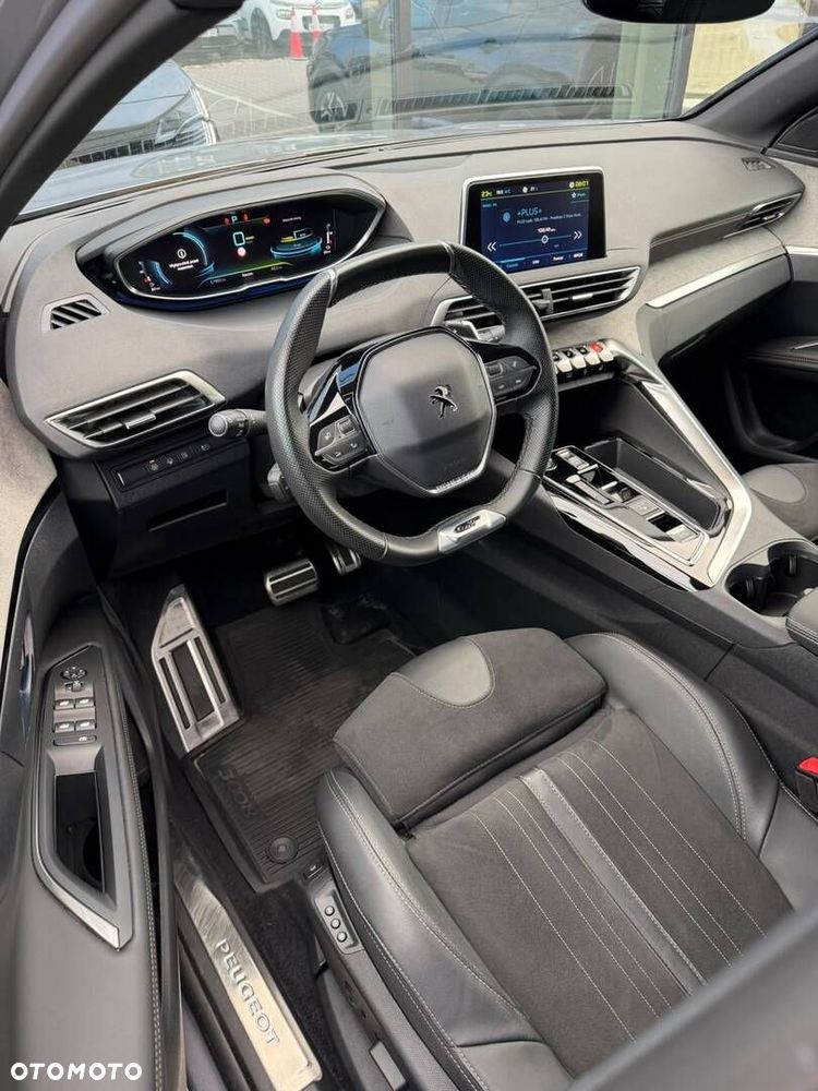 Peugeot 3008 1.6 PureTech Hybrid4 PHEV GT S&S EAT8 - 11