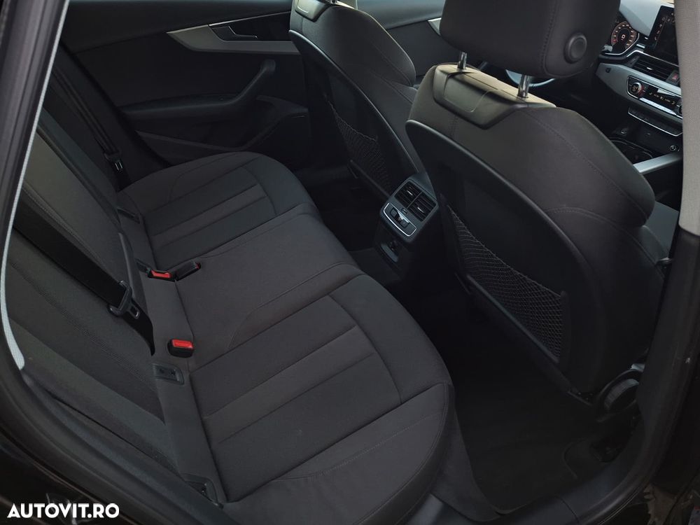 Audi A4 35 TFSI S tronic - 12