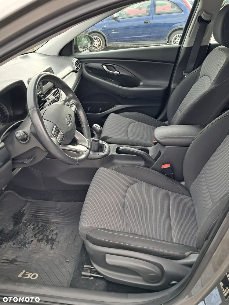 Hyundai i30 1.4 Classic + - 14