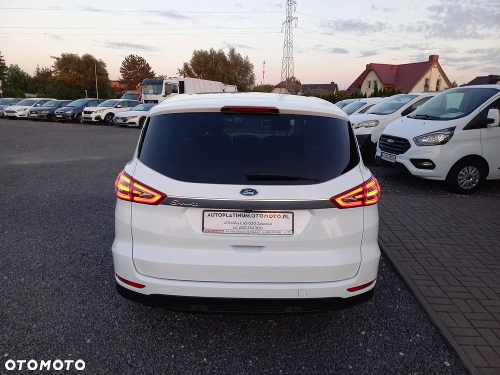 Ford S-Max 2.0 TDCi Titanium PowerShift - 6