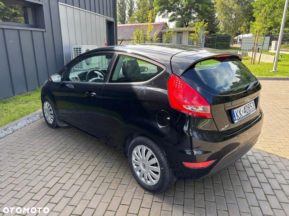 Ford Fiesta 1.25 Ambiente - 19