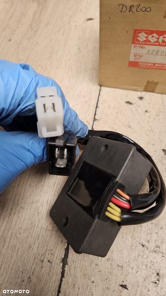 Regulator Napięcia Suzuki DR125 DR200 SP200  32800-42A00 - 3