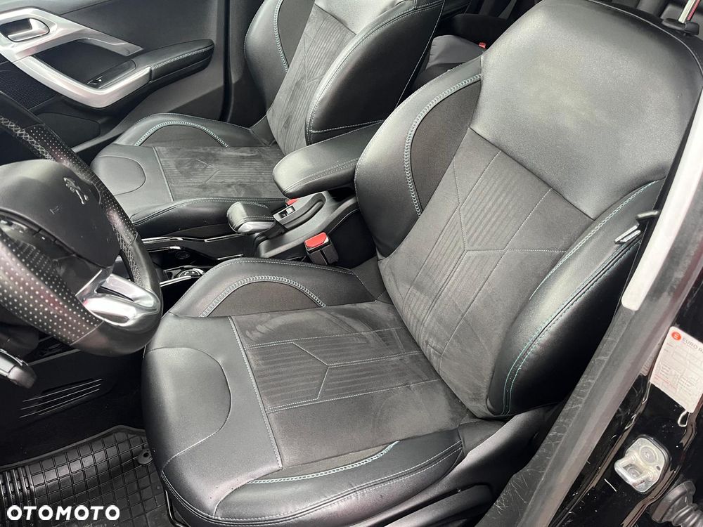 Peugeot 2008 1.2 Pure Tech Style S&S EAT6 - 6