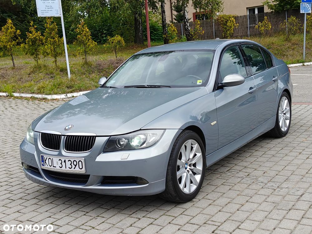 BMW Seria 5 520i - 11