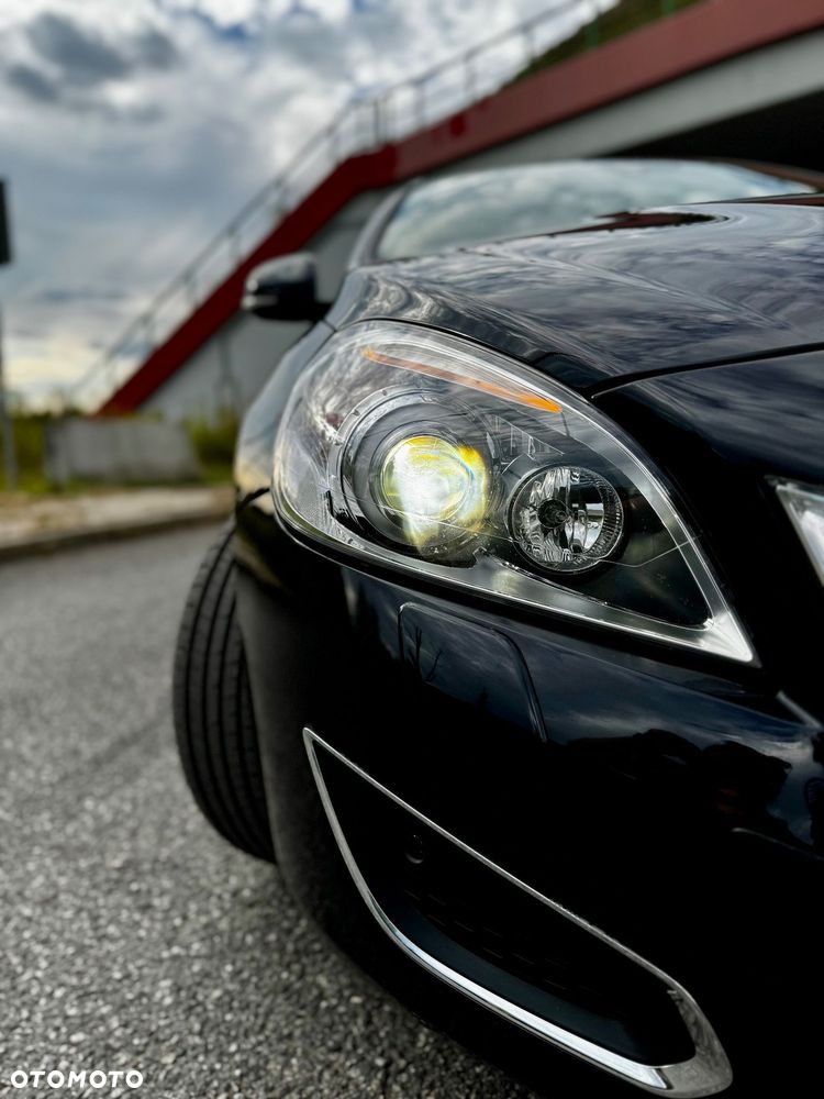 Volvo V60 D3 Summum - 5