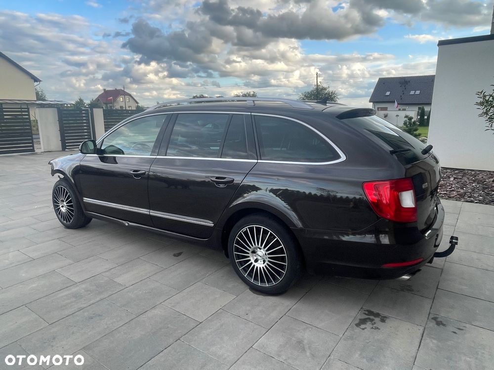 Skoda Superb 2.0 TDI Elegance - 3