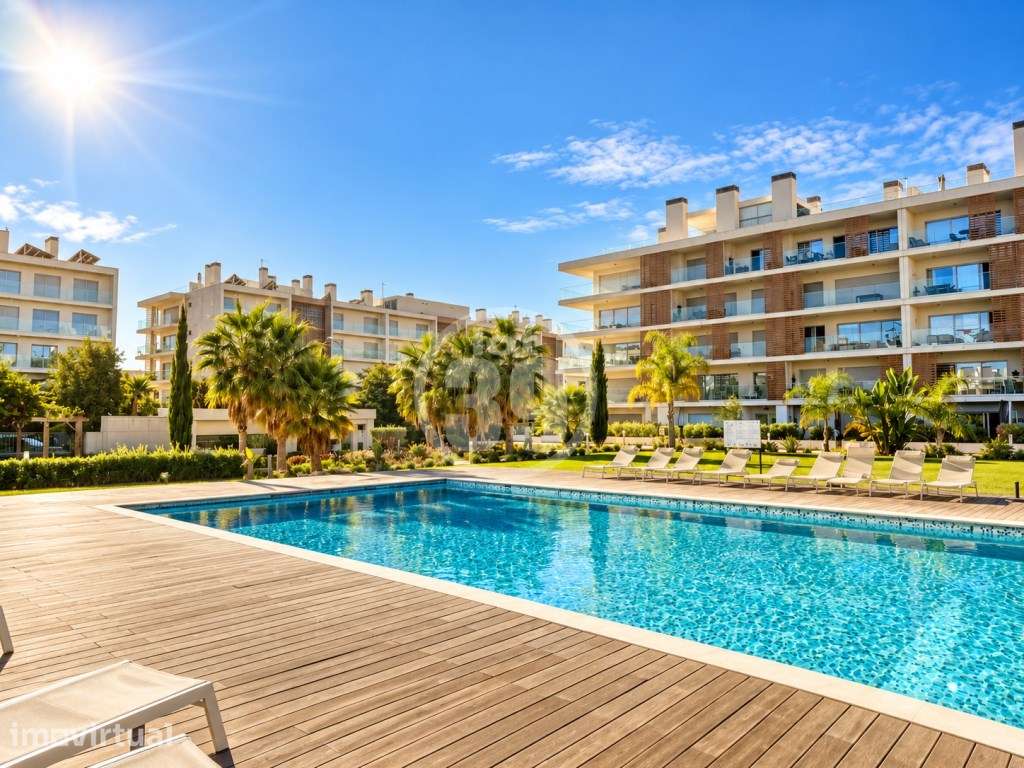 Apartamento T3 como novo | Condomínio Fechado | Ginásio e piscina
