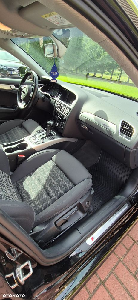 Audi A4 Avant 2.0 TDI Quattro S tronic - 11