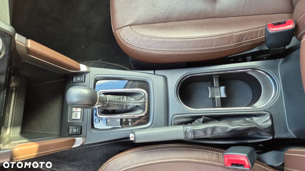 Subaru Forester 2.0 XT Platinum Lineartronic - 22