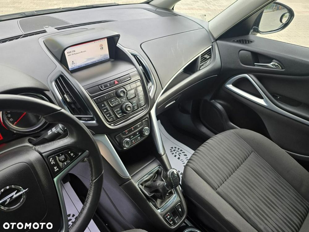 Opel Zafira - 32