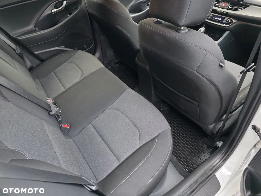 Hyundai i30 1.5 DPI Comfort - 14