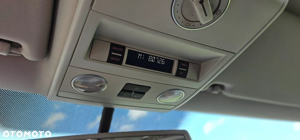Volkswagen Multivan - 29