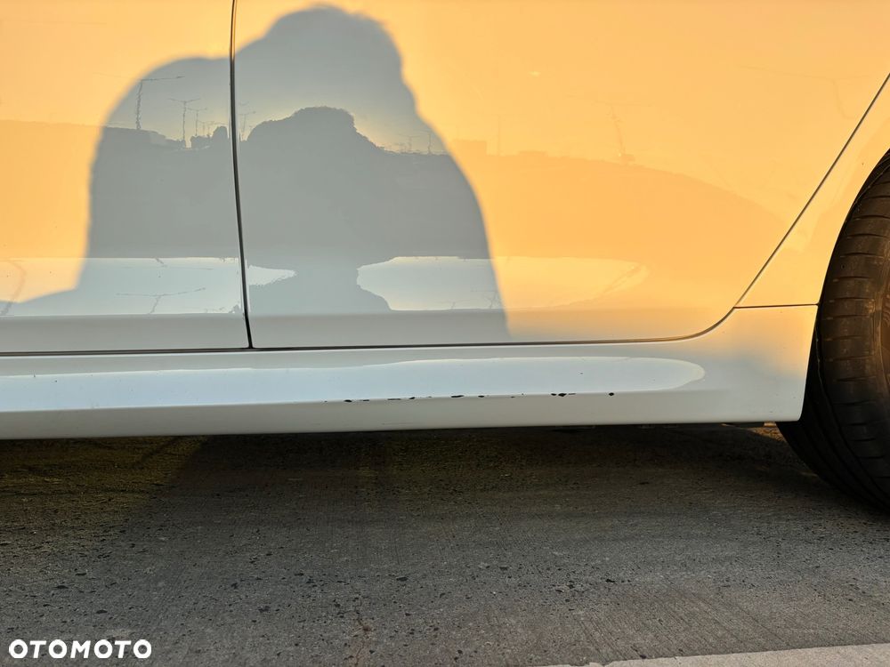 BMW Seria 5 520d xDrive - 11