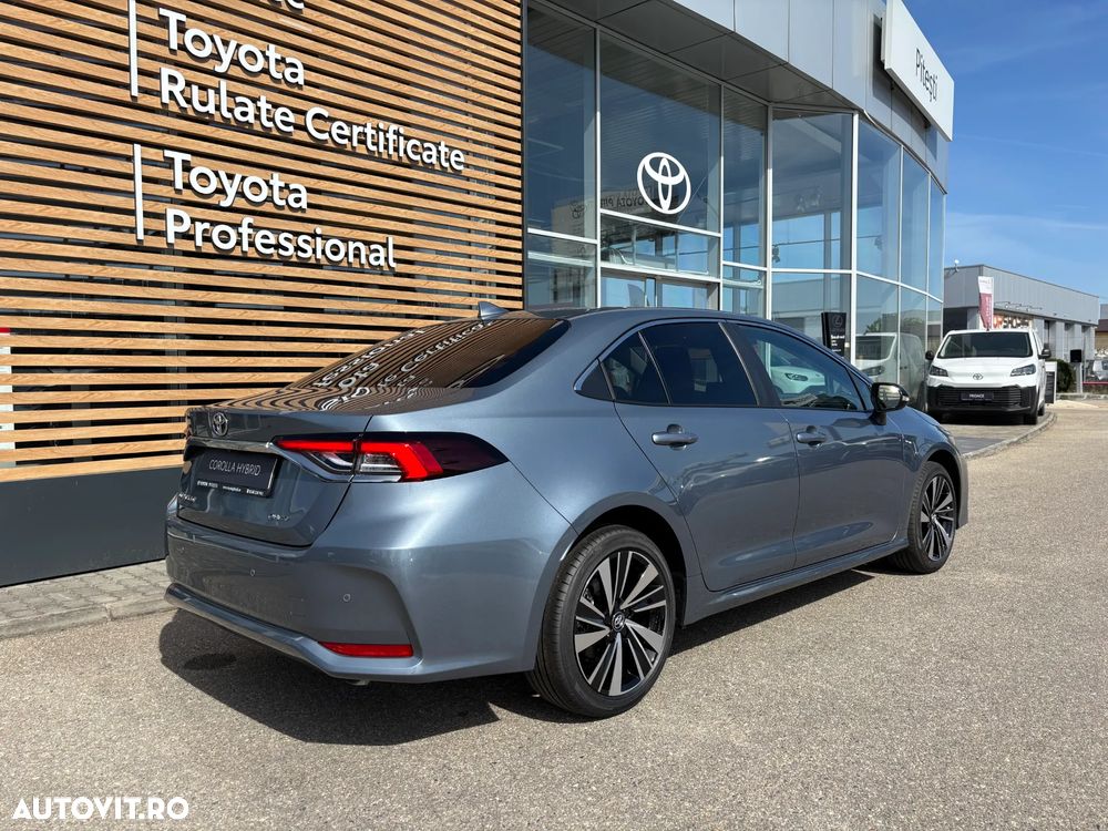 Toyota Corolla - 3