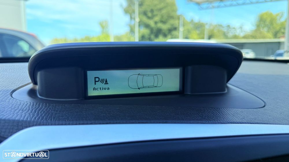Volvo XC 60 2.0 D3 Drive Momentum - 17