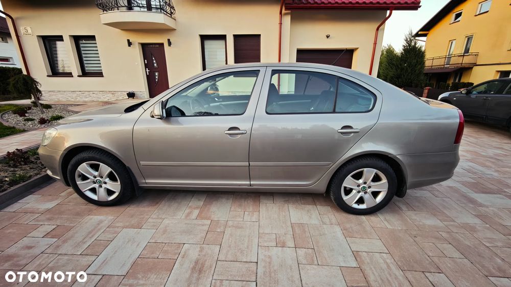 Skoda Octavia 1.6 TDI Ambition DSG - 11