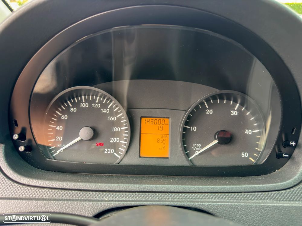 Mercedes-Benz Vito - 17