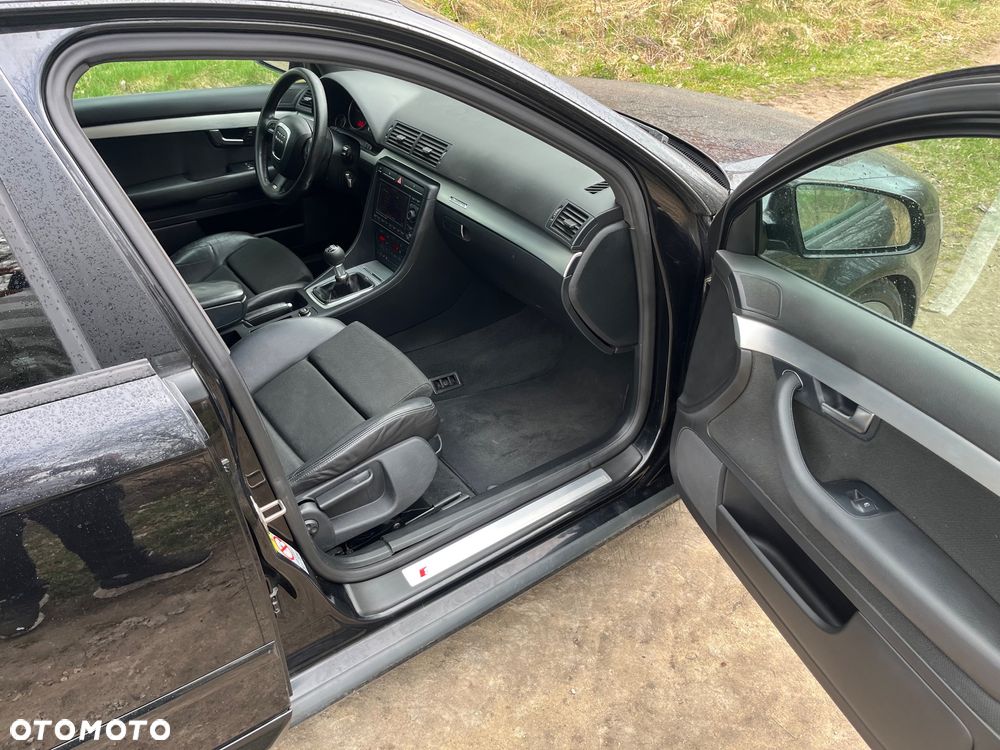 Audi A4 Avant 2.0 TDI DPF Quattro - 27