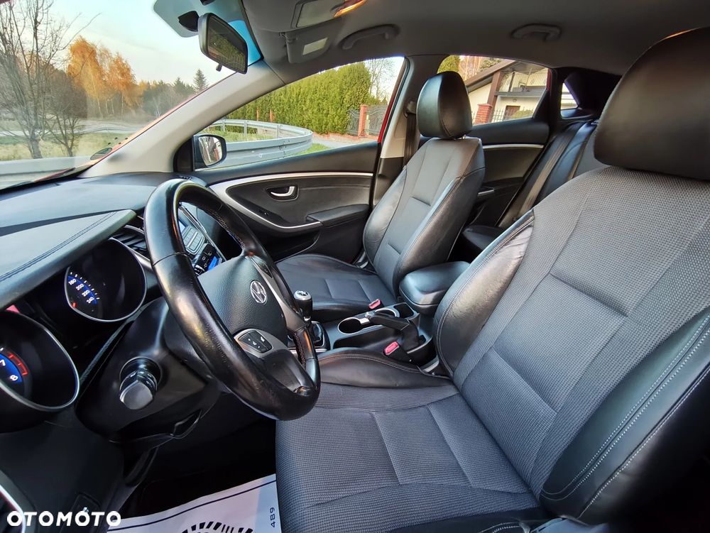 Hyundai i30 1.4 Intro Edition - 25