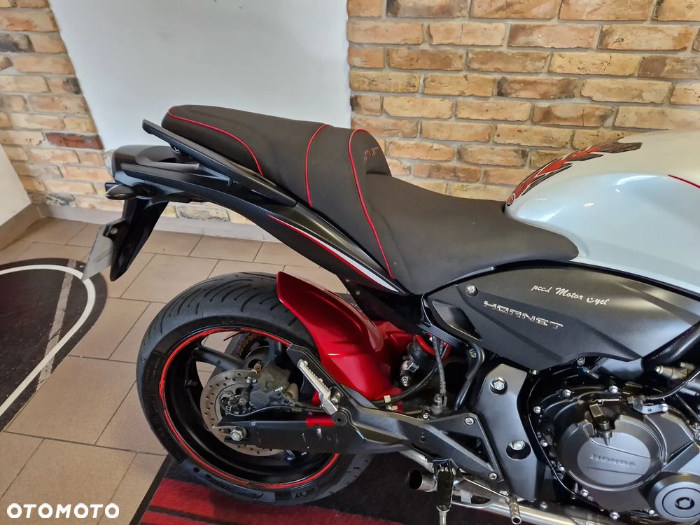 Honda Hornet - 27