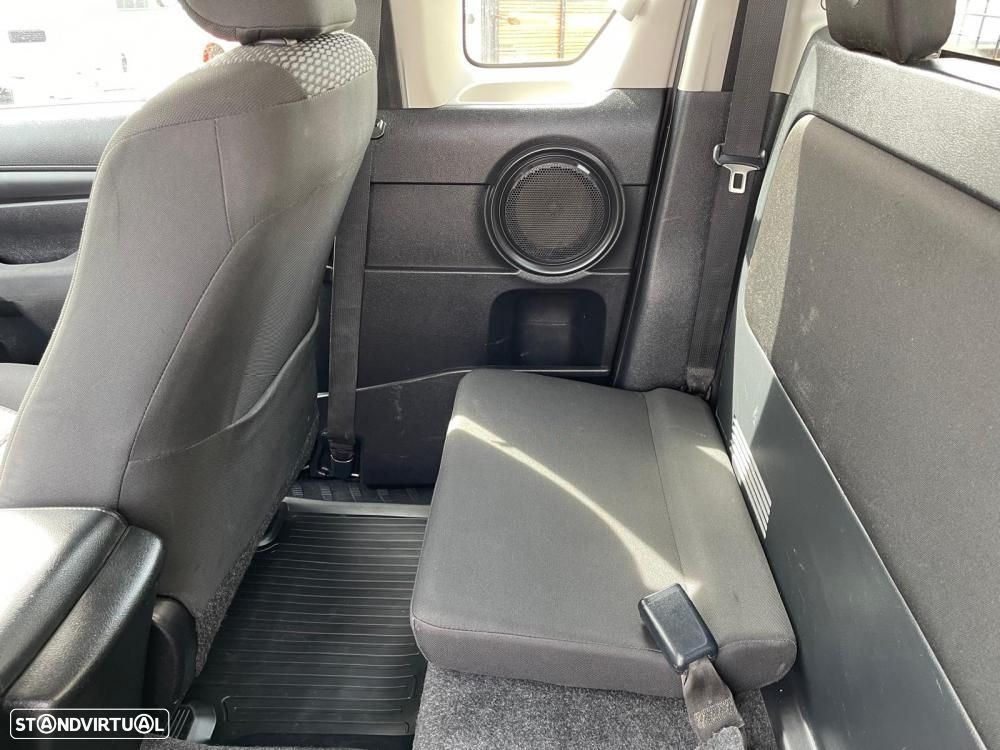 Toyota Hilux HILUX 2.4 D 4W2 VIII (150CV) - 11