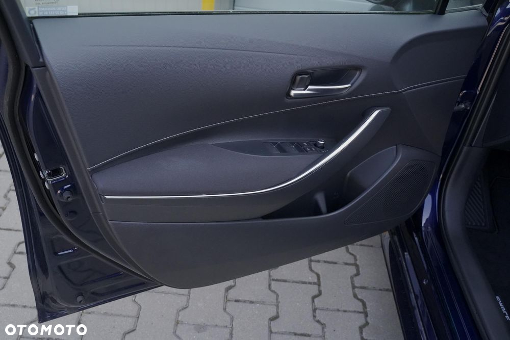 Suzuki Swace 1.8 Hybrid Premium Plus CVT - 10