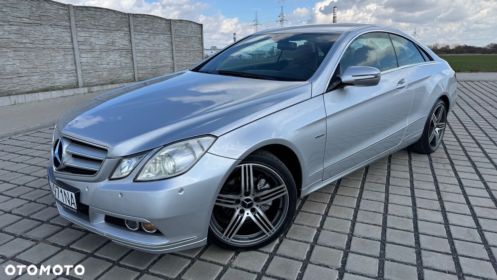 Mercedes-Benz Klasa E 250 CGI BlueEFFICIENCY Automatik Avantgarde - 3