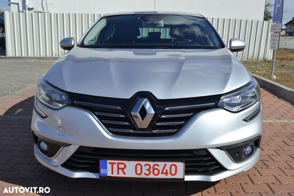 Renault Megane ENERGY dCi 110 Start & Stop Bose Edition - 9