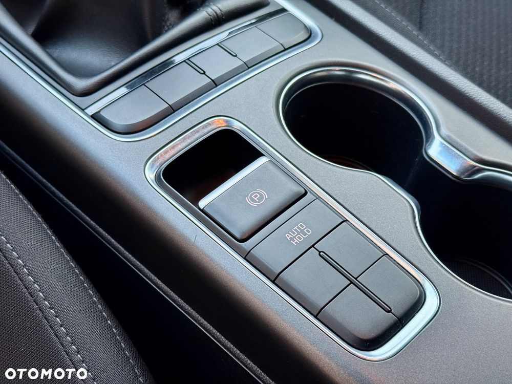 Kia Optima 2.0 M - 37