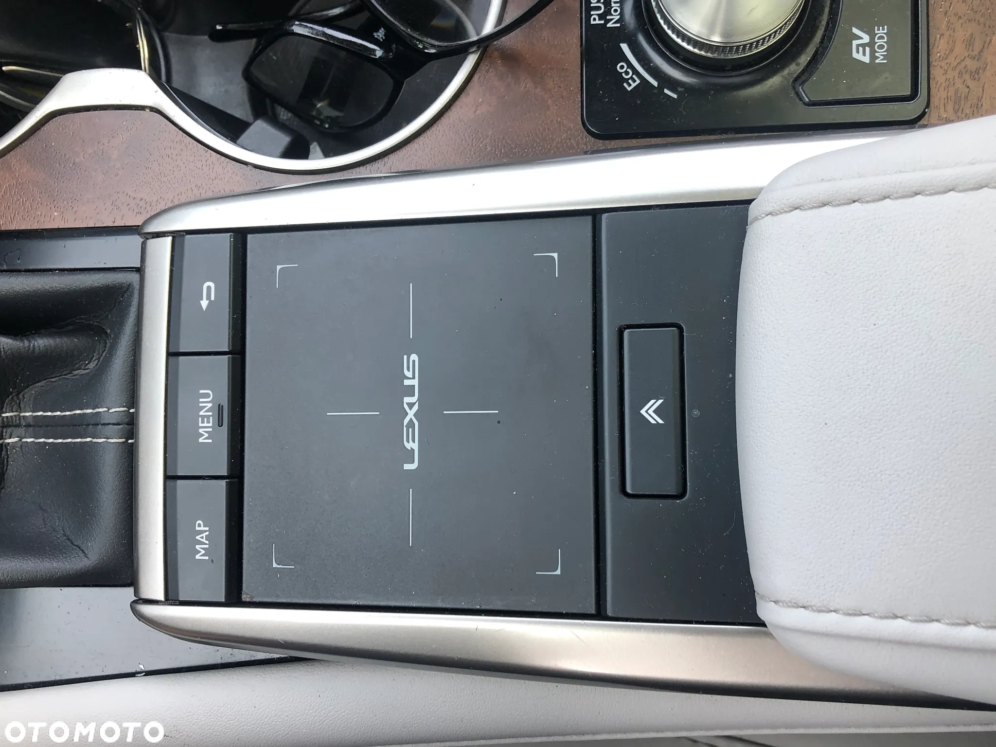 Lexus RX - 37