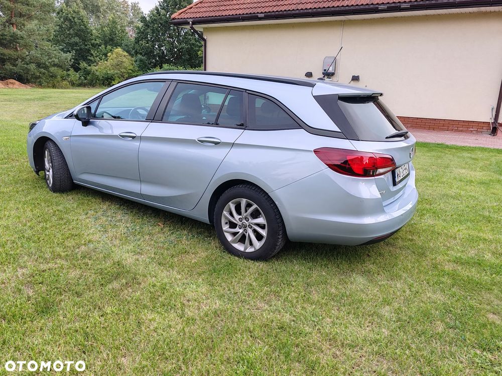 Opel Astra - 2