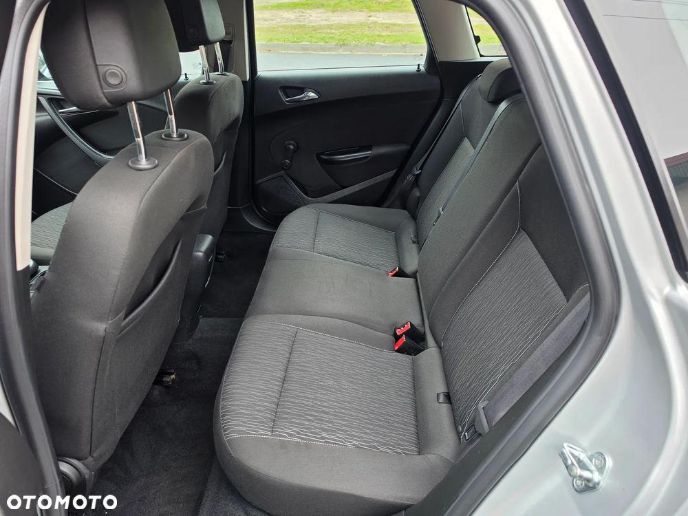 Opel Astra 1.6 D Start/Stop Business - 15