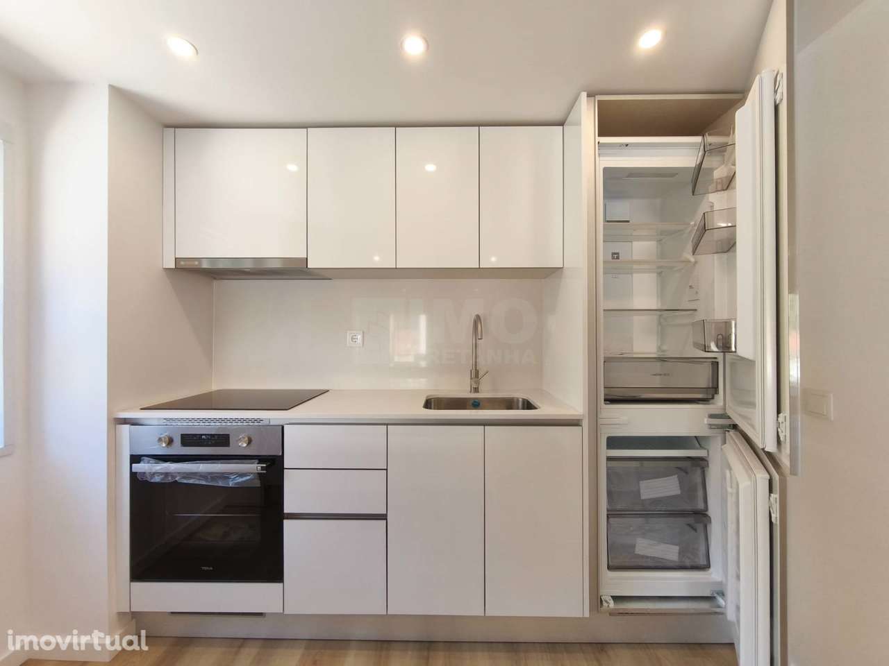 T2 Totalmente Remodelado | Zona Premium – Parque Verde - Coimbra - Grande imagem: 5/23