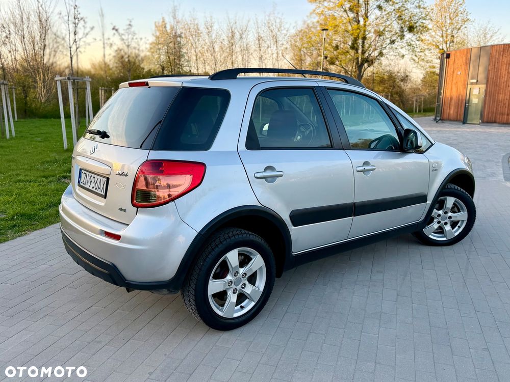 Suzuki SX4 Classic 2.0 DDiS 4x4 Comfort - 10