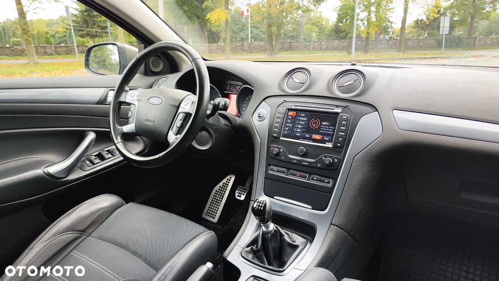 Ford Mondeo 2.0 TDCi Champions Edition - 29